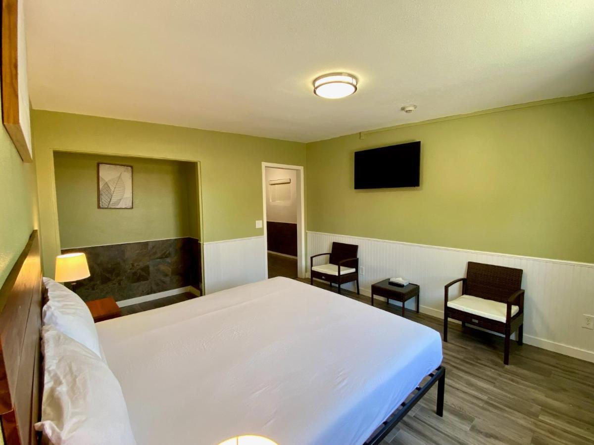Europa Inn & Suites Desert Hot Springs Zewnętrze zdjęcie